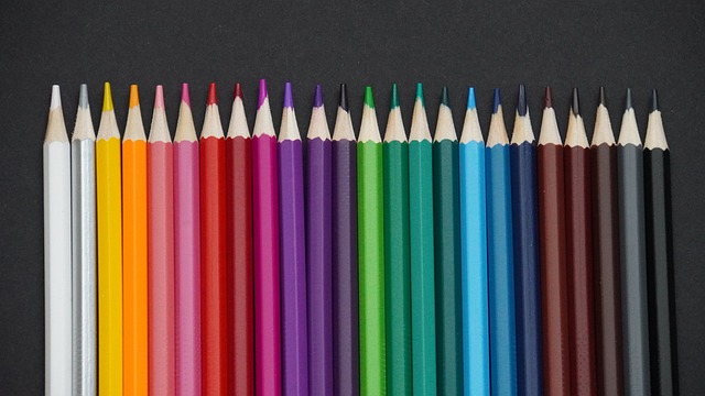 足球国足新一期集训名单公布，两名新人首次入选引热议